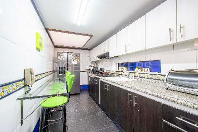 Casa de 3 alcobas en venta en Cerros De Niza, Bogotá, 201 m² · foto 5 de 20