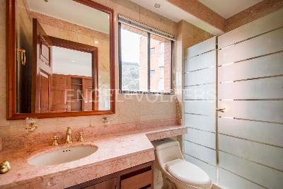 Apartamento en venta en Santa Barbara Alta, Bogotá · foto 12 de 20