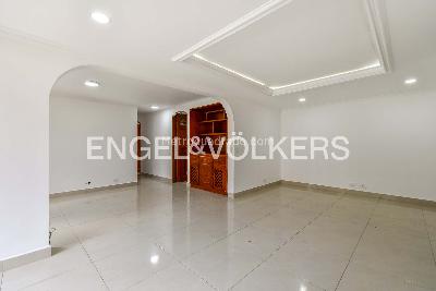 Apartamento de 3 alcobas en venta en Laureles, Medellín, 100 m² · foto 2 de 15