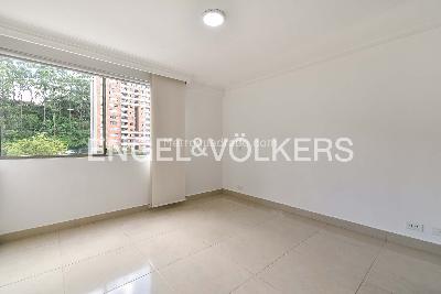 Apartamento de 3 alcobas en venta en Laureles, Medellín, 100 m² · foto 6 de 15
