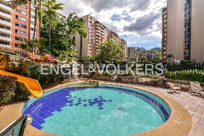 Apartamento de 3 alcobas en venta en Laureles, Medellín, 100 m² · foto 13 de 15