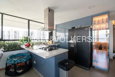 Apartamento en venta en Altos Del Poblado, Medellín · foto 6 de 16