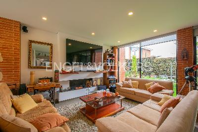 Casa de 3 alcobas en venta en Cajica, Cajicá, 186 m² · foto 2 de 18