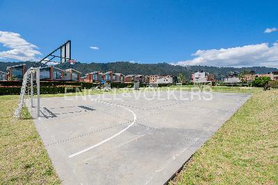 Casa de 3 alcobas en venta en Cajica, Cajicá, 186 m² · foto 16 de 18