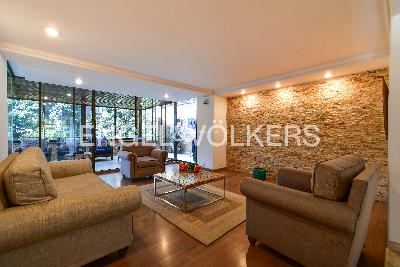 Apartamento de 3 alcobas en arriendo en Los Balsos, Medellín, 215 m² · foto 3 de 17