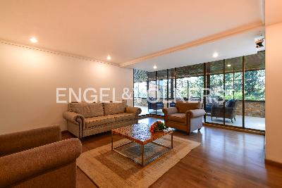 Apartamento de 3 alcobas en arriendo en Los Balsos, Medellín, 215 m² · foto 4 de 17