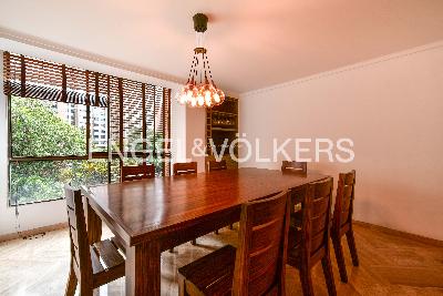 Apartamento de 3 alcobas en arriendo en Los Balsos, Medellín, 215 m² · foto 5 de 17