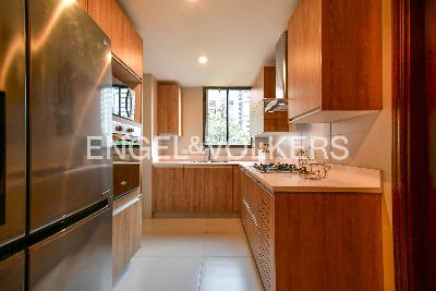 Apartamento de 3 alcobas en arriendo en Los Balsos, Medellín, 215 m² · foto 6 de 17