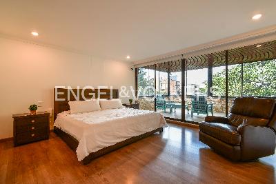Apartamento de 3 alcobas en arriendo en Los Balsos, Medellín, 215 m² · foto 10 de 17