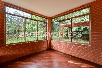 Casa de 4 alcobas en venta en Altos Del Poblado, Medellín, 326 m² · foto 4 de 19