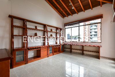 Casa de 4 alcobas en venta en Altos Del Poblado, Medellín, 326 m² · foto 8 de 19