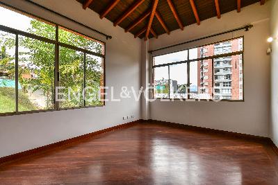 Casa de 4 alcobas en venta en Altos Del Poblado, Medellín, 326 m² · foto 10 de 19