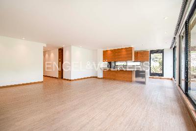 Apartamento en venta en Santa Barbara Alta, Bogotá · foto 3 de 20