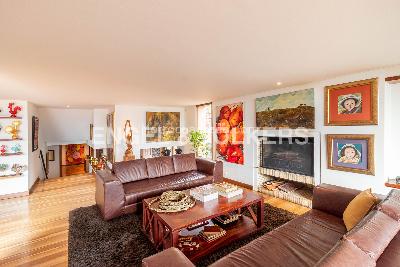 Apartamento en venta en Chico Alto, Bogotá · foto 2 de 20