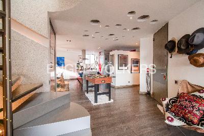 Apartamento de 2 alcobas en venta en Los Rosales, Bogotá, 168 m² · foto 4 de 18