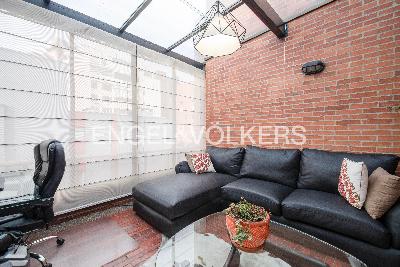 Apartamento de 2 alcobas en venta en Los Rosales, Bogotá, 168 m² · foto 15 de 18