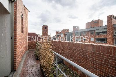Apartamento de 2 alcobas en venta en Los Rosales, Bogotá, 168 m² · foto 16 de 18