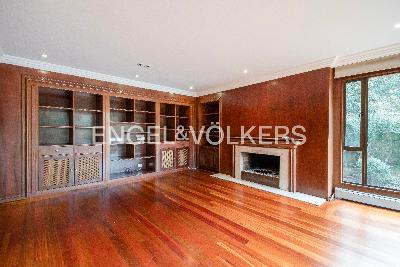 Apartamento de 5 alcobas en venta en Los Rosales, Bogotá, 479 m² · foto 3 de 20