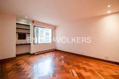 Apartamento de 5 alcobas en venta en Los Rosales, Bogotá, 479 m² · foto 11 de 20
