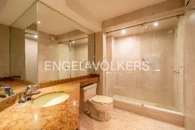 Apartamento de 5 alcobas en venta en Los Rosales, Bogotá, 479 m² · foto 12 de 20