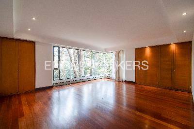 Apartamento de 5 alcobas en venta en Los Rosales, Bogotá, 479 m² · foto 17 de 20