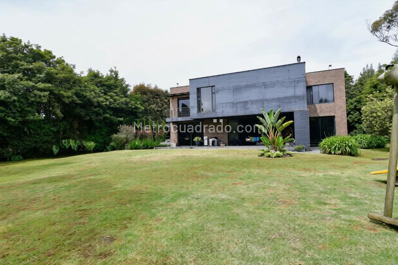 Casa Moderna de 3 Alcobas en Arriendo en Las Palmas