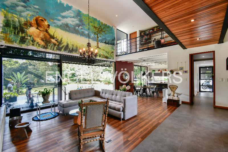 Modern 3BR House for Rent in Las Palmas - 2