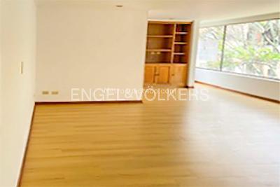Apartamento de 3 alcobas en venta en Chico Virrey, Bogotá, 251 m² · foto 6 de 10