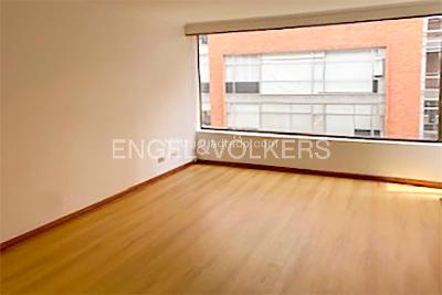 Apartamento de 3 alcobas en venta en Chico Virrey, Bogotá, 251 m² · foto 8 de 10