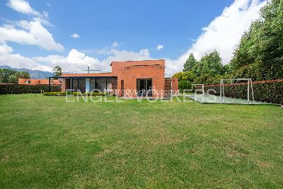 Casa de 4 alcobas en venta en Guaymaral, Chía, 417 m² · foto 19 de 20