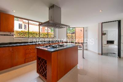 Casa de 4 alcobas en venta en Guaymaral, Chía, 400 m² · foto 6 de 18