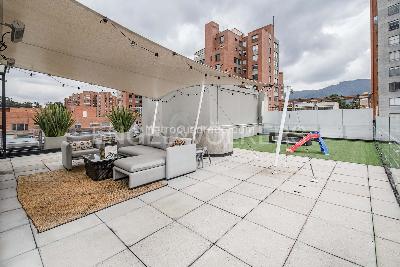 Apartamento de 3 alcobas en venta en Calleja Alta, Bogotá, 236 m² · foto 9 de 18