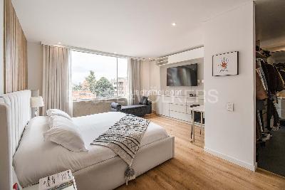 Apartamento de 3 alcobas en venta en Calleja Alta, Bogotá, 236 m² · foto 11 de 18