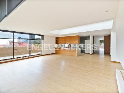 Apartamento en venta en Santa Barbara Alta, Bogotá · foto 2 de 18