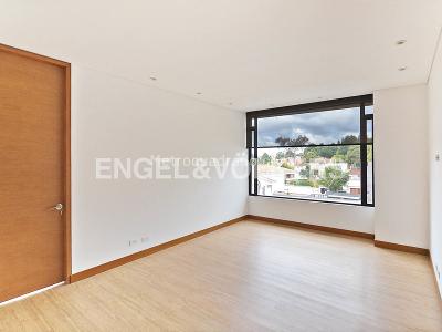 Apartamento en venta en Santa Barbara Alta, Bogotá · foto 10 de 18