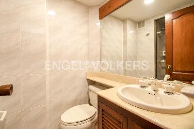 Apartamento de 3 alcobas en venta en Santa Barbara Occidental, Bogotá, 238 m² · foto 19 de 20