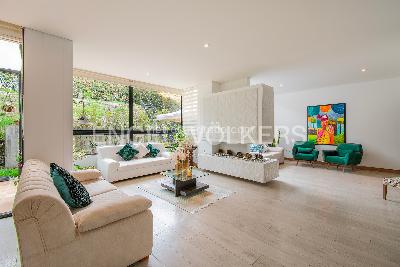 Casa de 3 alcobas en venta en Cajica, Cajicá, 218 m² · foto 2 de 18