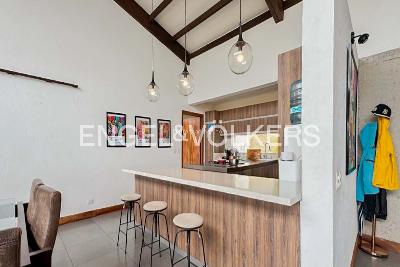 Casa de 5 alcobas en venta en Las Palmas, Medellín, 450 m² · foto 2 de 13