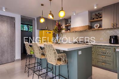 Casa de 3 alcobas en venta en El Tesoro, Medellín, 293 m² · foto 3 de 20