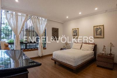 Casa de 3 alcobas en venta en El Poblado, Medellín, 579 m² · foto 13 de 13