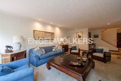 Apartamento en venta en Los Rosales, Bogotá · foto 2 de 16