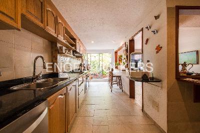 Apartamento en venta en Los Rosales, Bogotá · foto 4 de 16