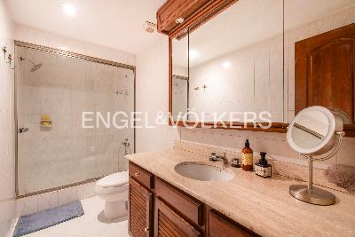Apartamento en venta en Los Rosales, Bogotá · foto 13 de 16