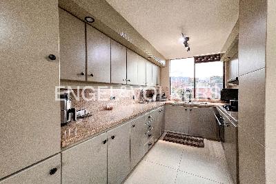Apartamento de 4 alcobas en venta en Las Lomas, Medellín, 179 m² · foto 7 de 18