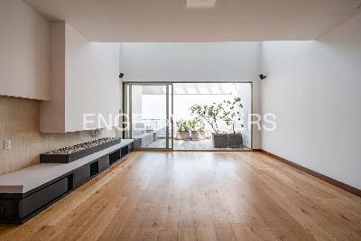 Apartamento de 2 alcobas en venta en Los Rosales, Bogotá, 190 m² · foto 2 de 20