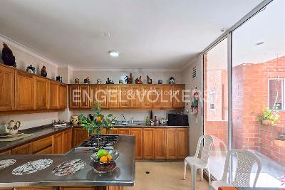 Apartamento en arriendo en Laureles, Medellín · foto 7 de 19
