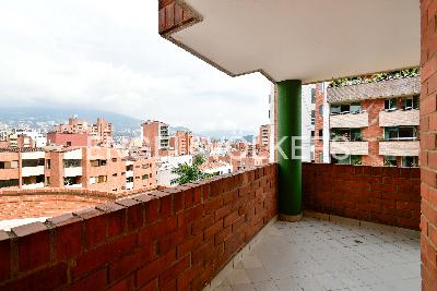 Apartamento en venta en Laureles, Medellín · foto 4 de 19