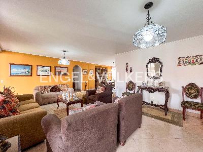 Apartamento de 3 alcobas en venta en Laureles, Medellín, 183 m² · foto 4 de 16