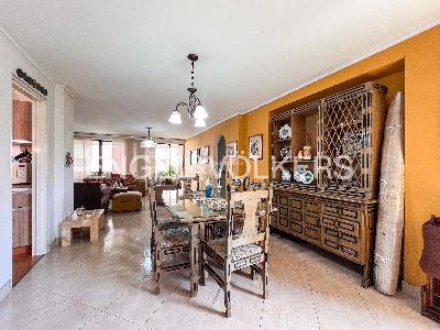 Apartamento de 3 alcobas en venta en Laureles, Medellín, 183 m² · foto 6 de 16