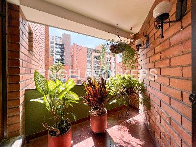 Apartamento de 3 alcobas en venta en Laureles, Medellín, 183 m² · foto 7 de 16